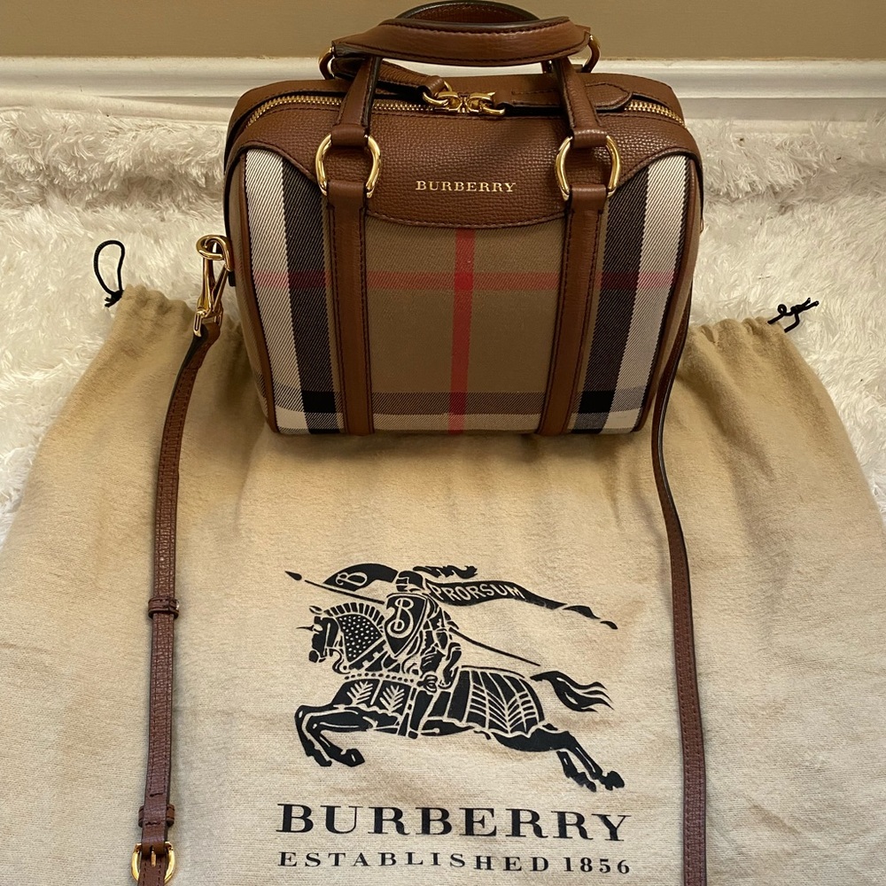 Burberry Bag House Check Derby Alchester Bowling Tan Canvas / Leather Satchel